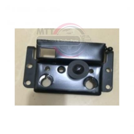 Engine hood slot MTT56-109